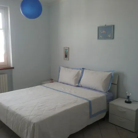 康特卡拉梅里公寓