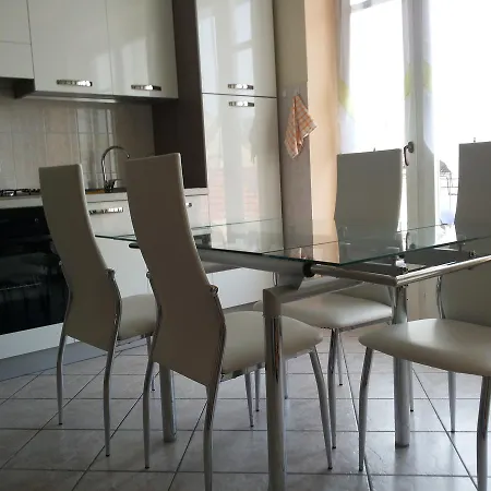 康特卡拉梅里公寓